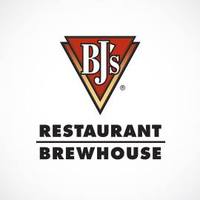 Nightlife BJ's Restaurant & Brewhouse in Chandler AZ