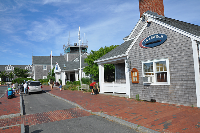 Nightlife Crosswinds Restaurant & Bar in Nantucket MA
