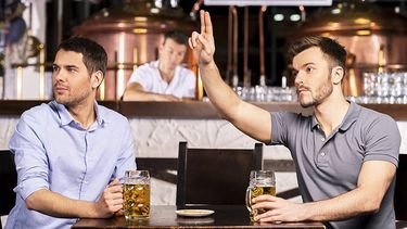 Annoying Things People Do To Piss Off Bartenders - Ordering Drinks After Last Call